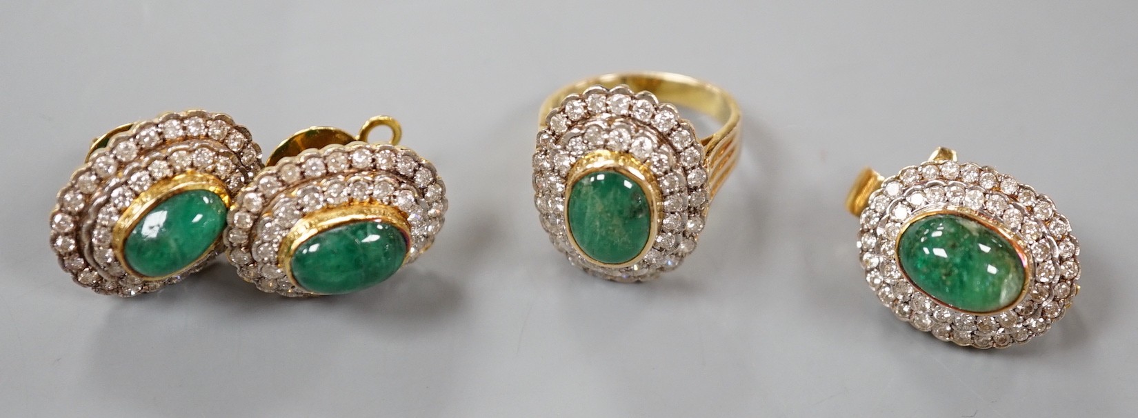 A modern suite of yellow metal, cabochon emerald and diamond cluster set jewellery, comprising a ring, size M, pair of earrings, 20mm and a pendant, gross weight 24.3 grams.